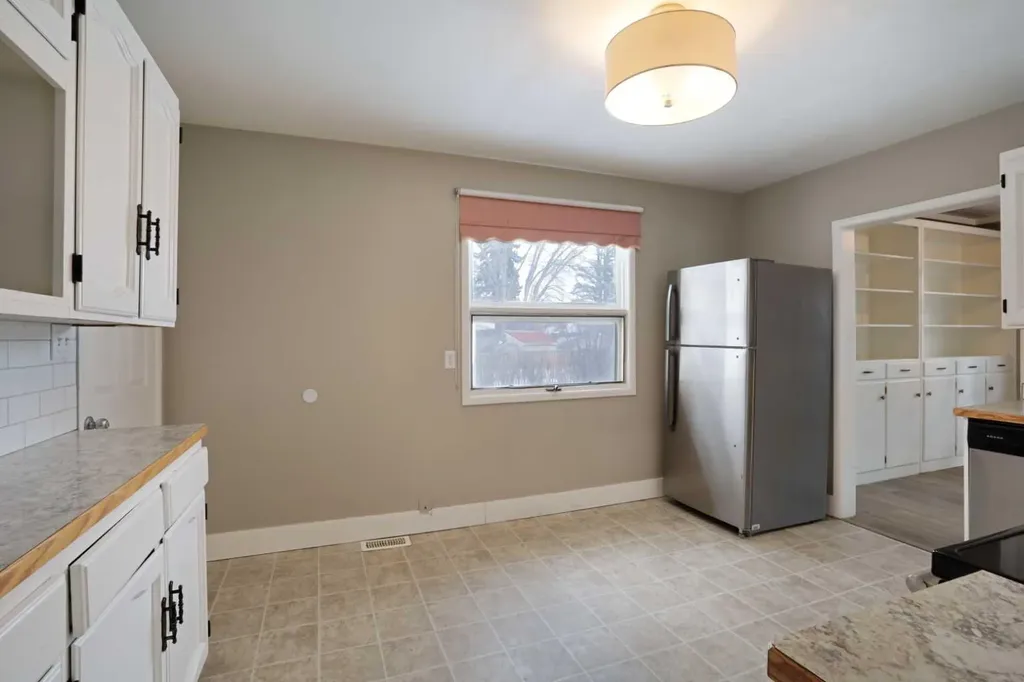 508 2 Avenue W Brooks AB T1R 0A9