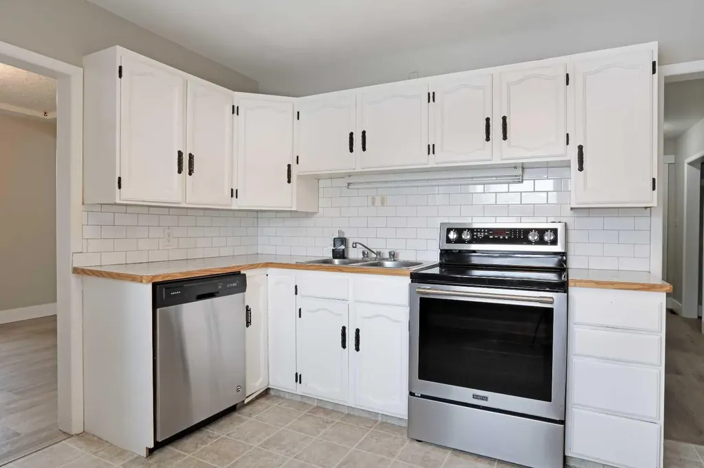 508 2 Avenue W Brooks AB T1R 0A9