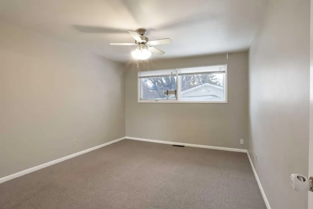 508 2 Avenue W Brooks AB T1R 0A9