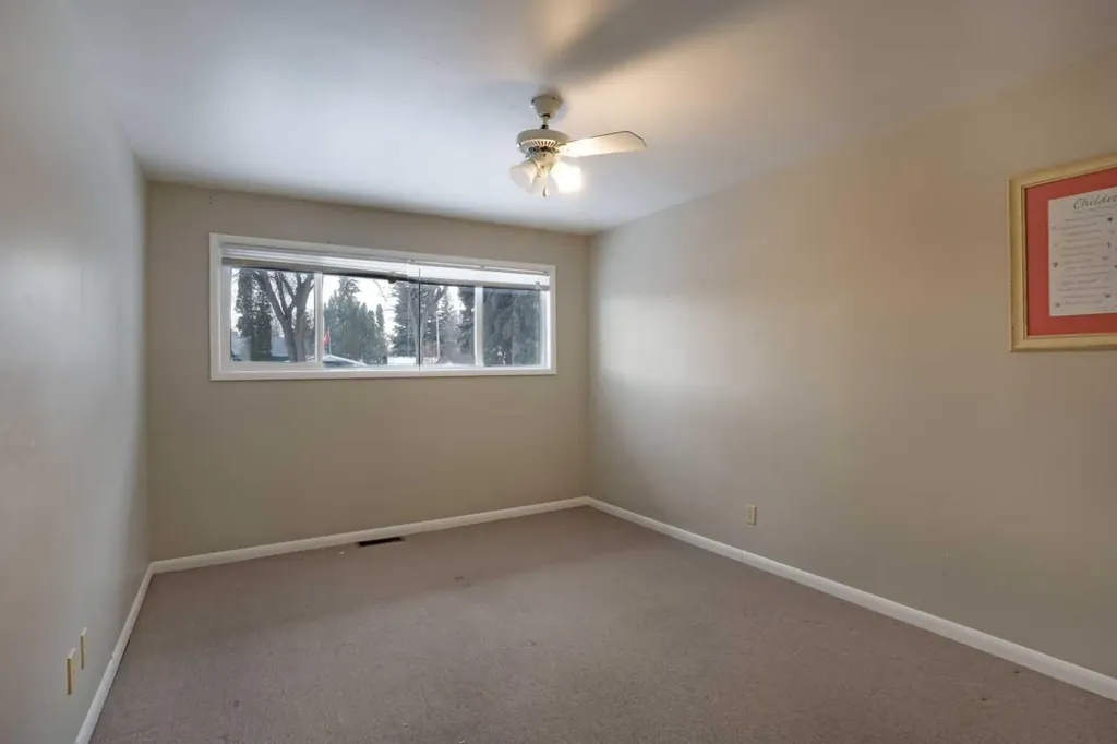 508 2 Avenue W Brooks AB T1R 0A9