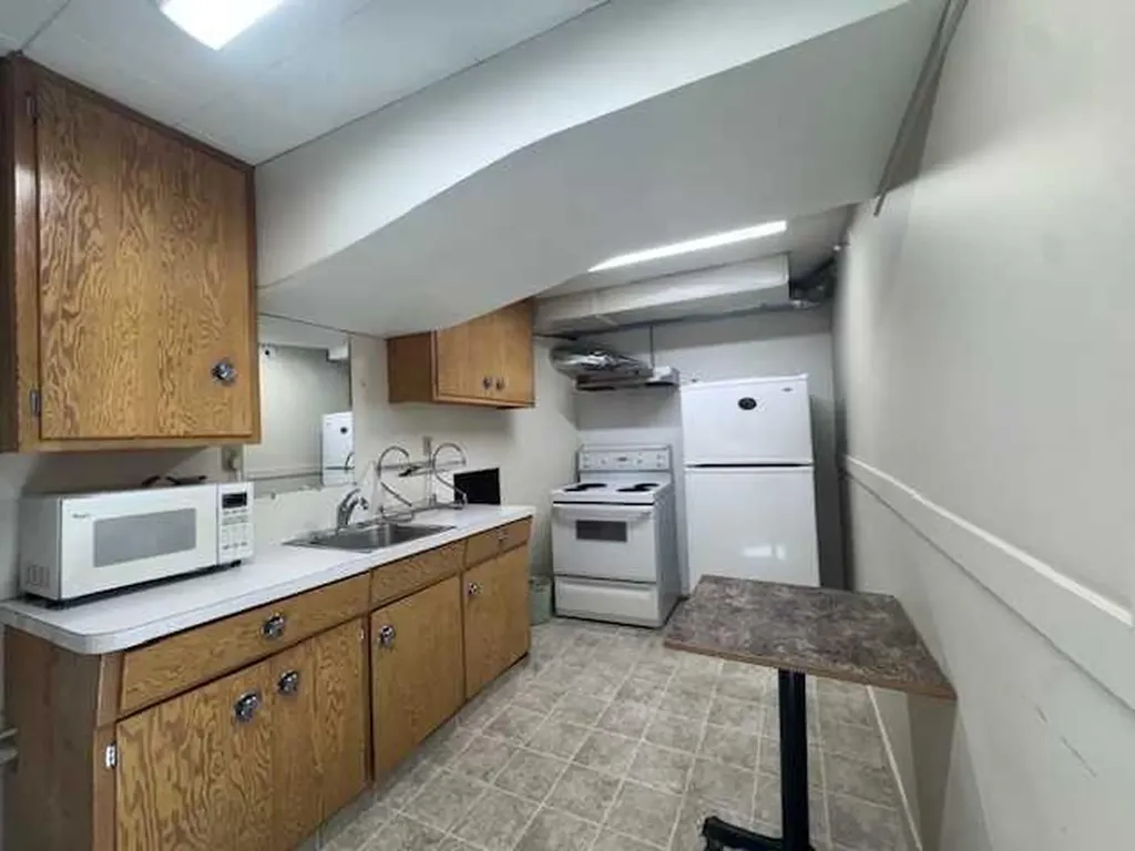 508 2 Avenue W Brooks AB T1R 0A9