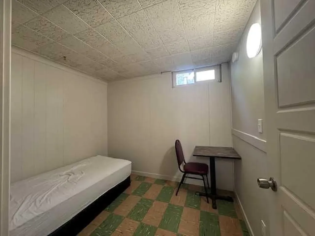 508 2 Avenue W Brooks AB T1R 0A9