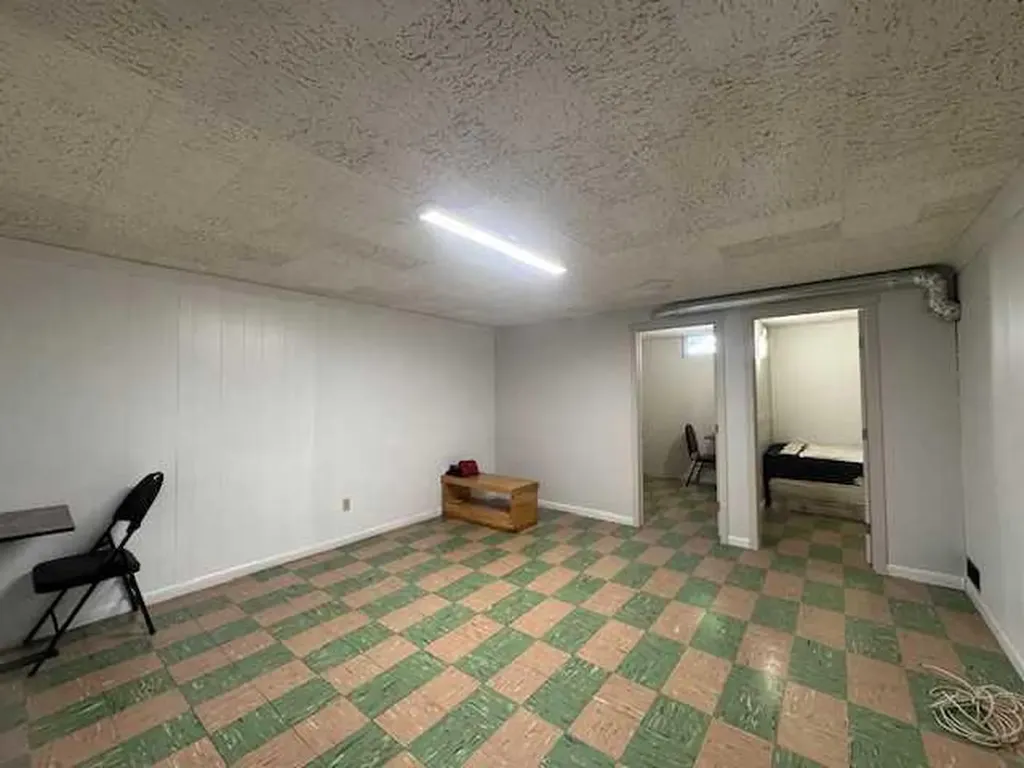 508 2 Avenue W Brooks AB T1R 0A9