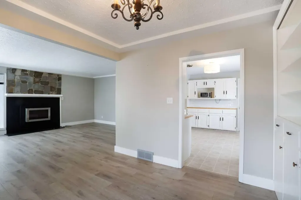 508 2 Avenue W Brooks AB T1R 0A9