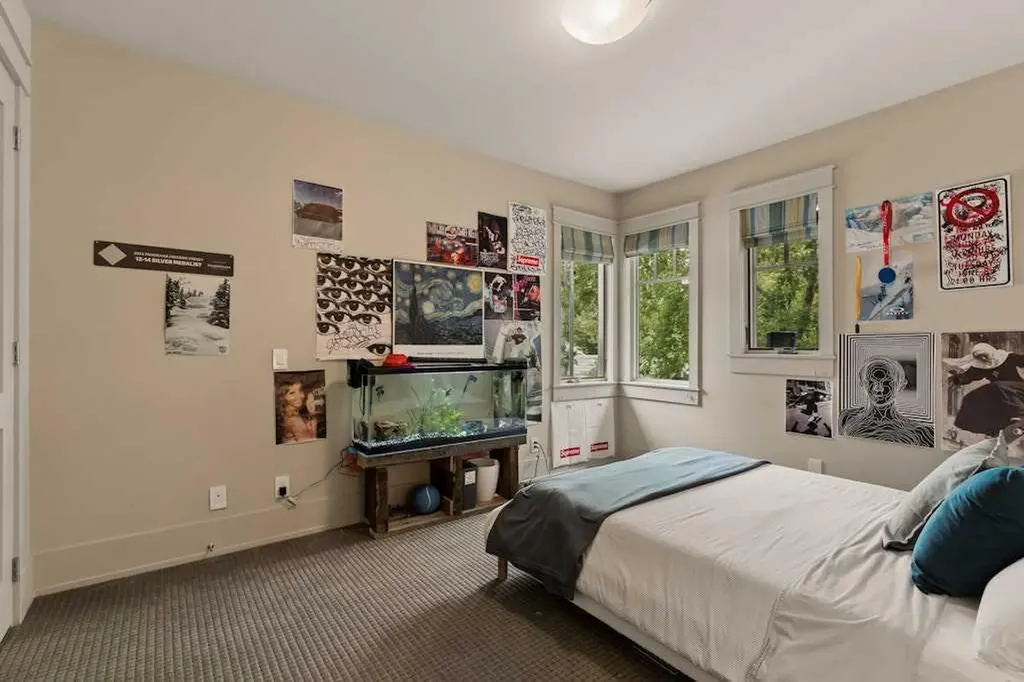 3028 3 Street SW Calgary AB T2S 1V1