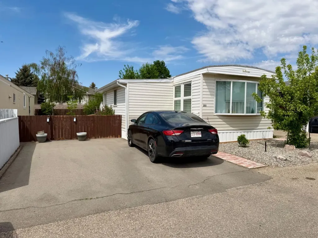 2300 13 Street N Lethbridge AB T1H 4E8