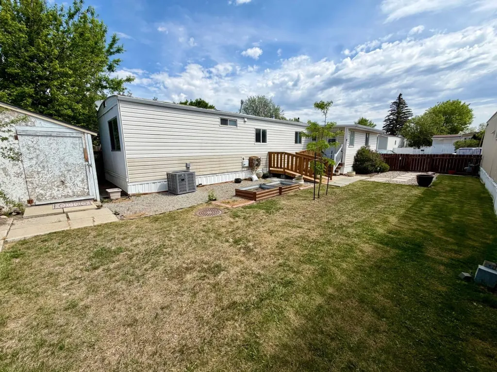 2300 13 Street N Lethbridge AB T1H 4E8