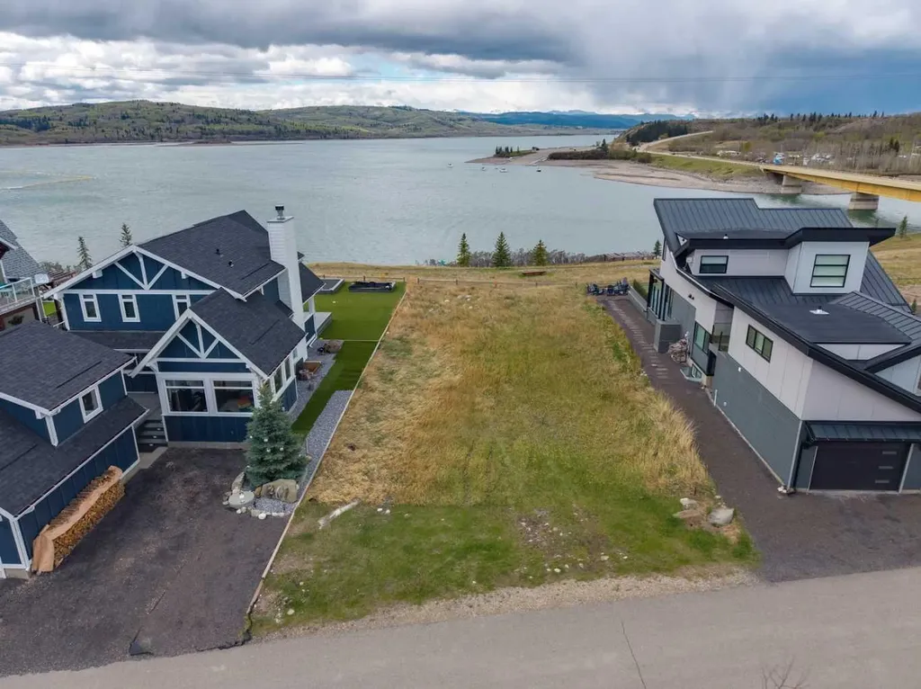 403 Cottageclub Grove Rural Rocky View County AB T4C1B1