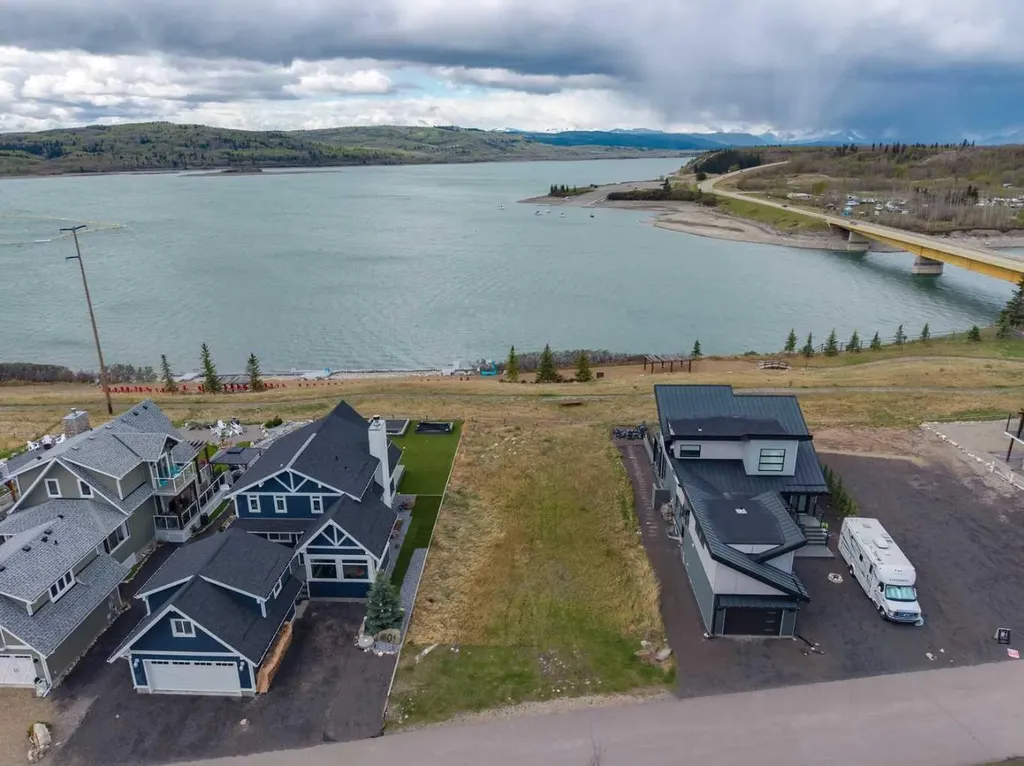403 Cottageclub Grove Rural Rocky View County AB T4C1B1