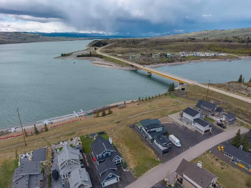 403 Cottageclub Grove Rural Rocky View County AB T4C1B1