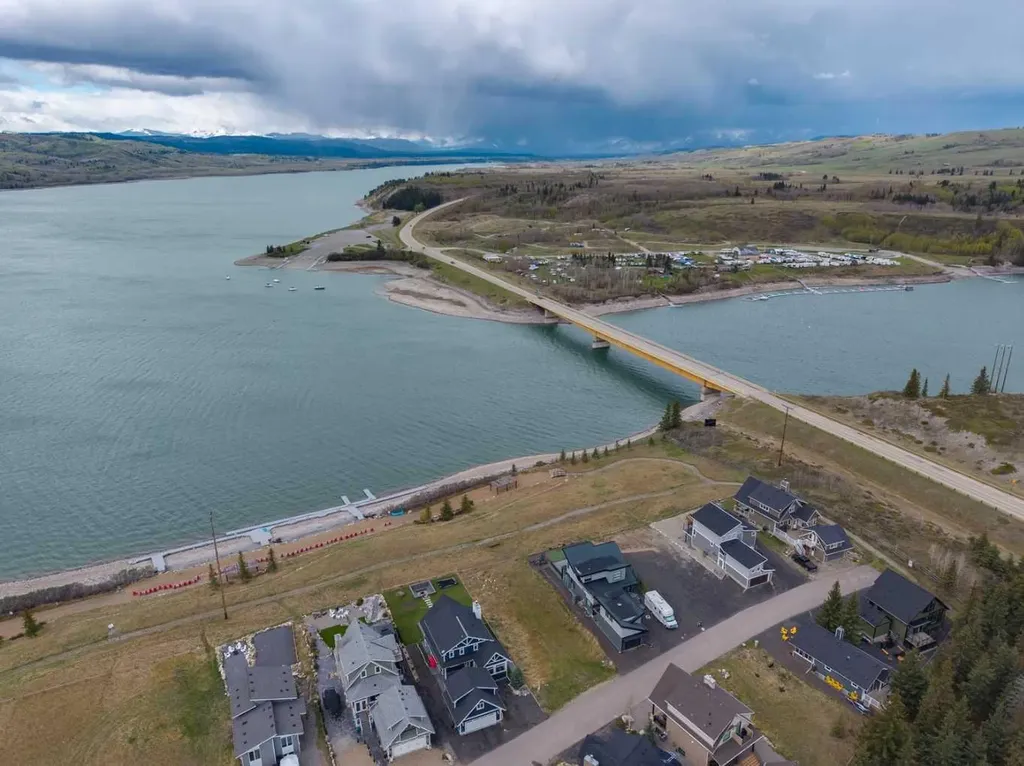 403 Cottageclub Grove Rural Rocky View County AB T4C1B1