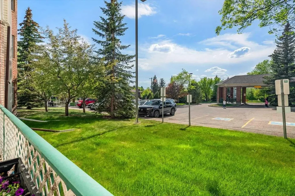 1920 14 Avenue NE Calgary AB T2E 8V4