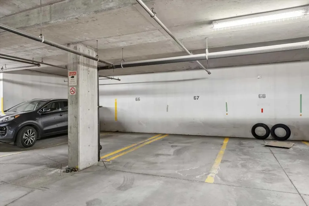 1920 14 Avenue NE Calgary AB T2E 8V4
