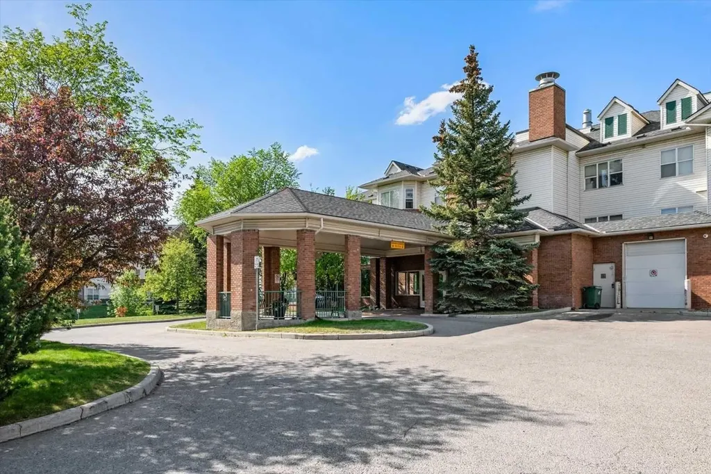1920 14 Avenue NE Calgary AB T2E 8V4