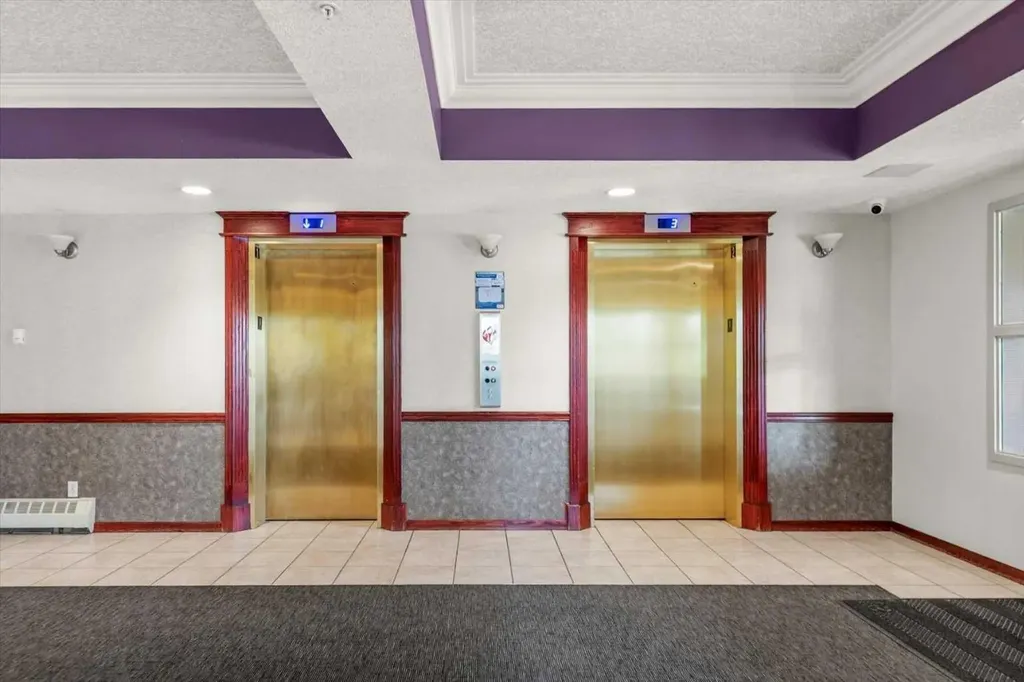 1920 14 Avenue NE Calgary AB T2E 8V4