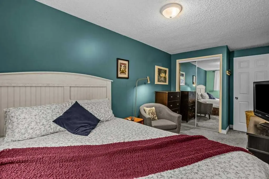 515 Spruce Street Banff AB T1L 1E6