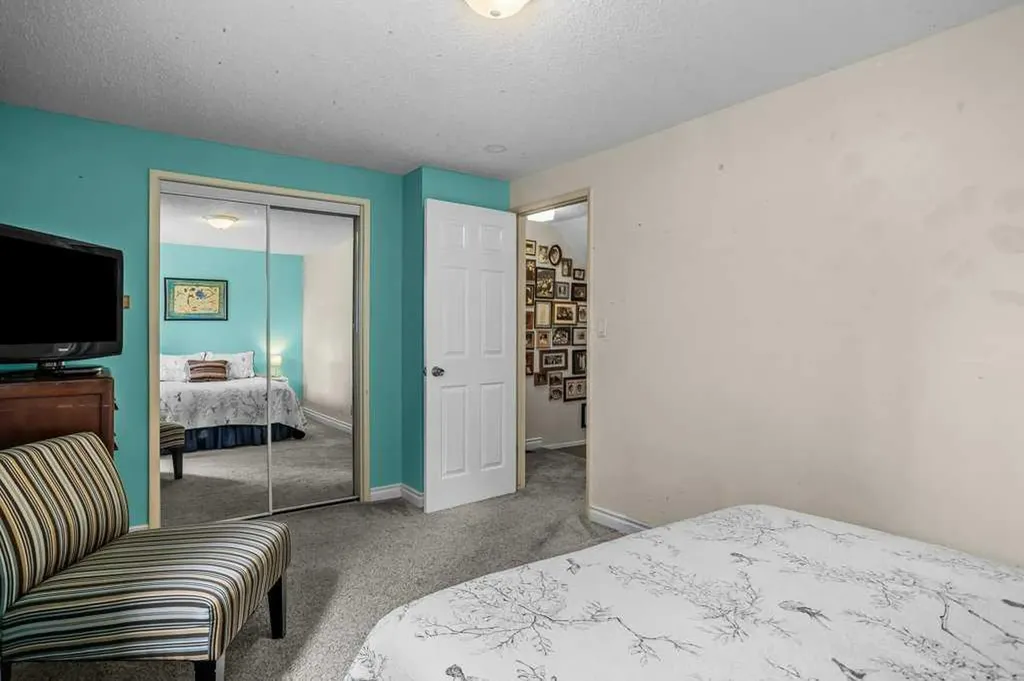 515 Spruce Street Banff AB T1L 1E6