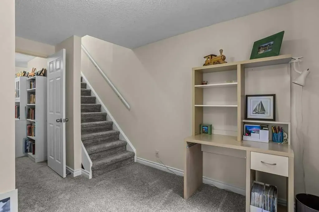 515 Spruce Street Banff AB T1L 1E6