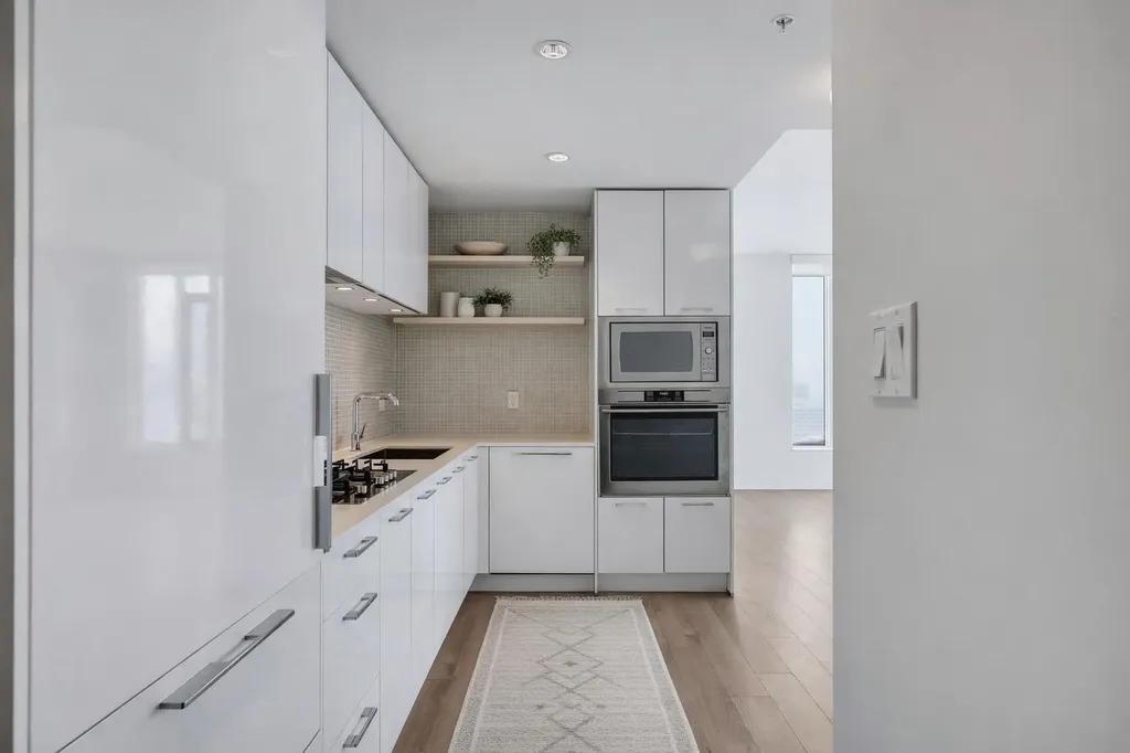 901 10 Avenue SW Calgary AB T2R 0B5