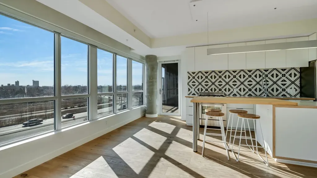 63 Inglewood Park SE Calgary AB T2G 1B7
