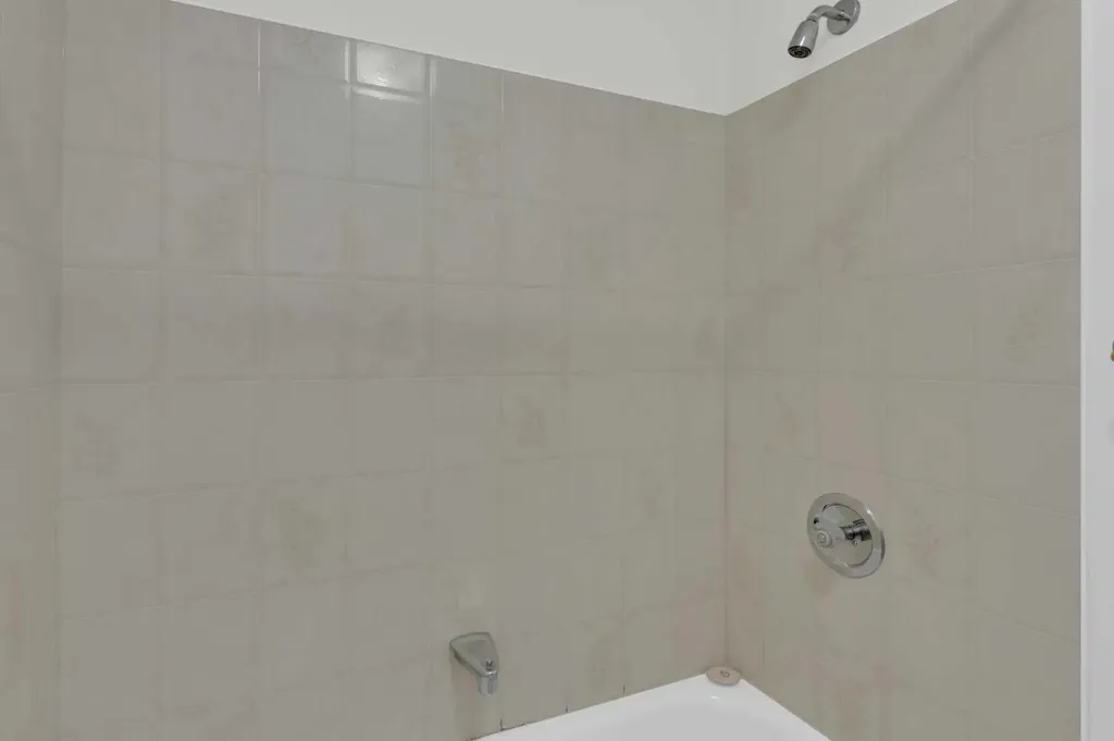 4007 Centre A Street NE Calgary AB T2E 3A7