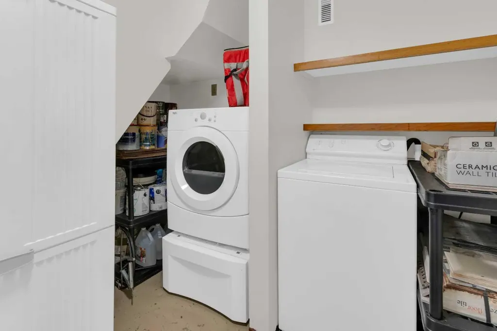 4007 Centre A Street NE Calgary AB T2E 3A7
