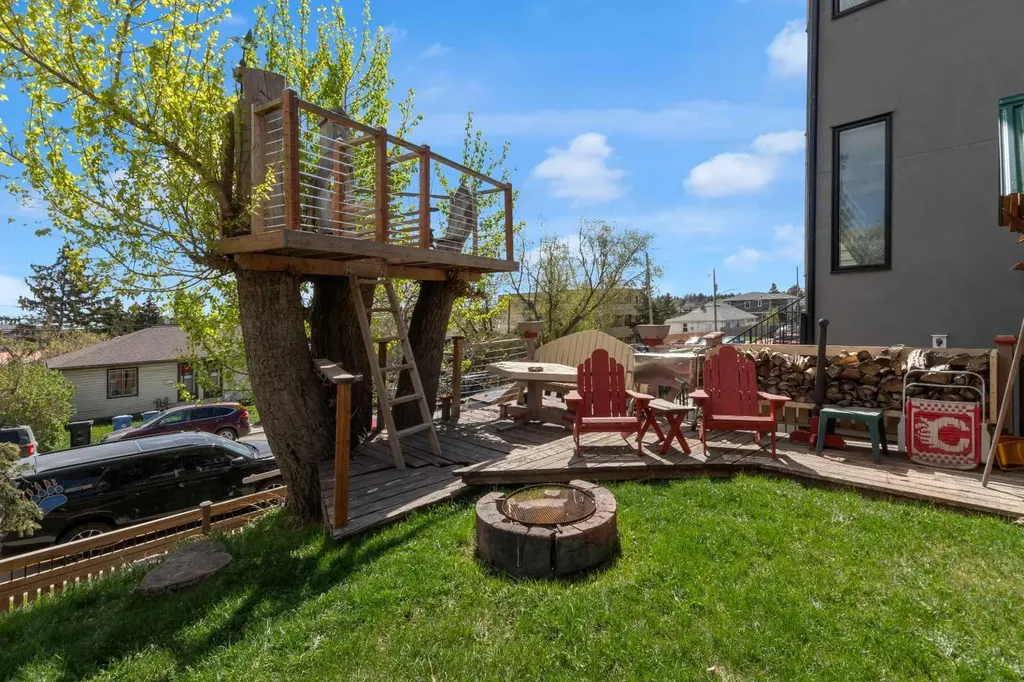 4007 Centre A Street NE Calgary AB T2E 3A7
