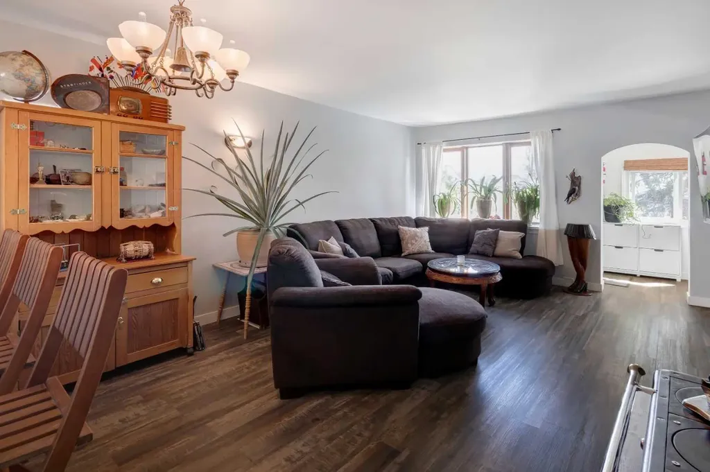4007 Centre A Street NE Calgary AB T2E 3A7