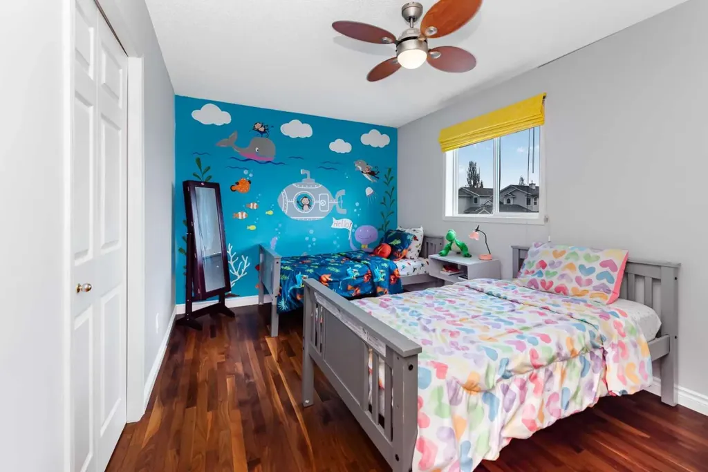 44 Tuscarora Place NW Calgary AB T3L 2G1