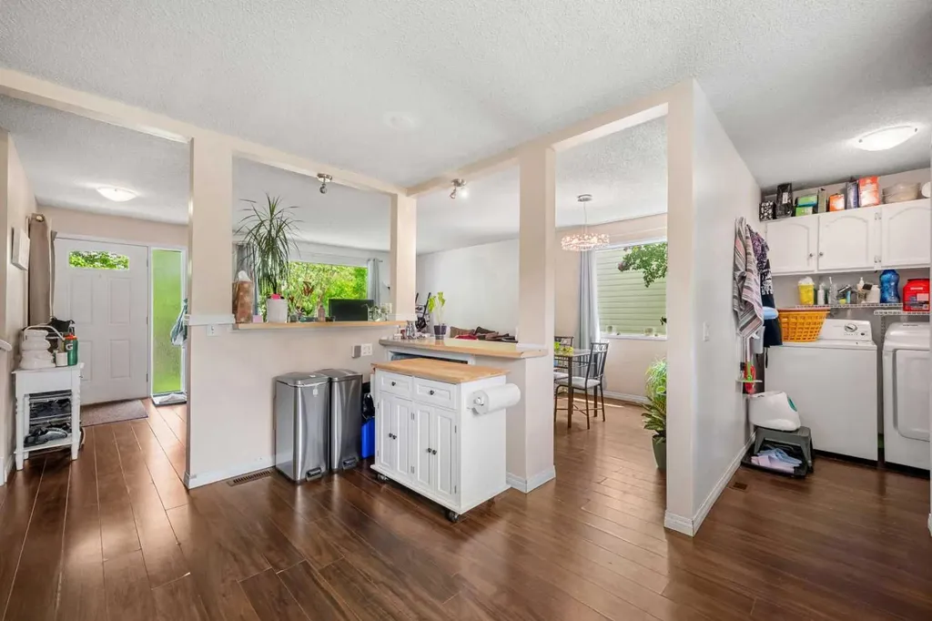 224 Ranchview Place NW Calgary AB T3G 1R7