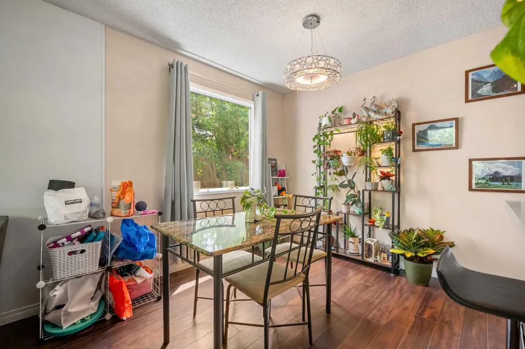 224 Ranchview Place NW Calgary AB T3G 1R7
