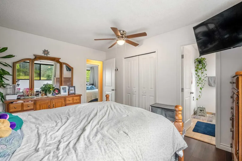 224 Ranchview Place NW Calgary AB T3G 1R7