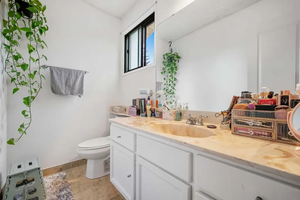 224 Ranchview Place NW Calgary AB T3G 1R7