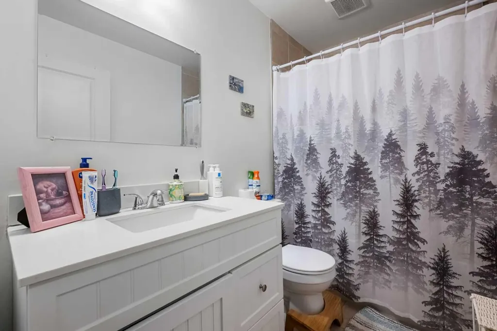 224 Ranchview Place NW Calgary AB T3G 1R7