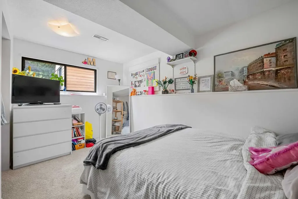 224 Ranchview Place NW Calgary AB T3G 1R7