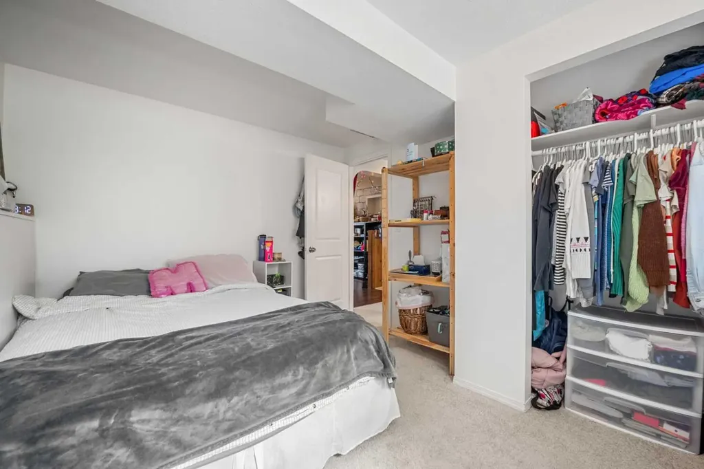 224 Ranchview Place NW Calgary AB T3G 1R7
