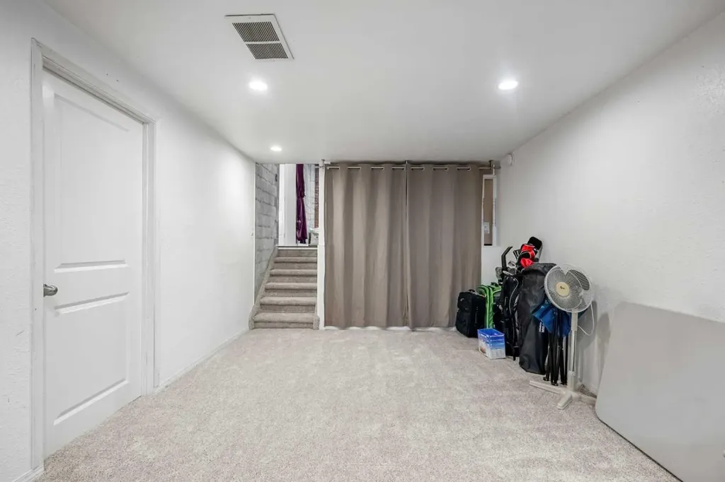 224 Ranchview Place NW Calgary AB T3G 1R7