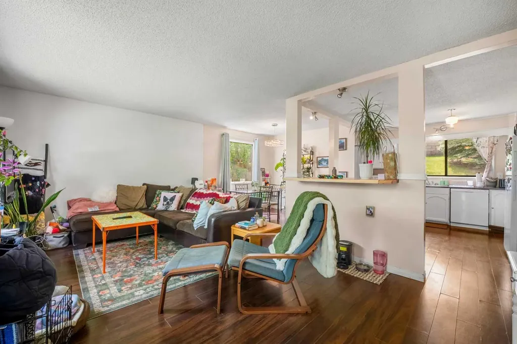 224 Ranchview Place NW Calgary AB T3G 1R7
