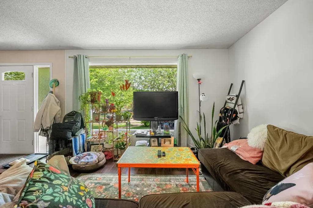224 Ranchview Place NW Calgary AB T3G 1R7