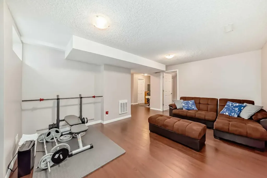 327 Hidden Ranch Circle NW Calgary AB T3A 5R3