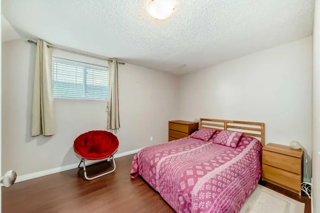 327 Hidden Ranch Circle NW Calgary AB T3A 5R3
