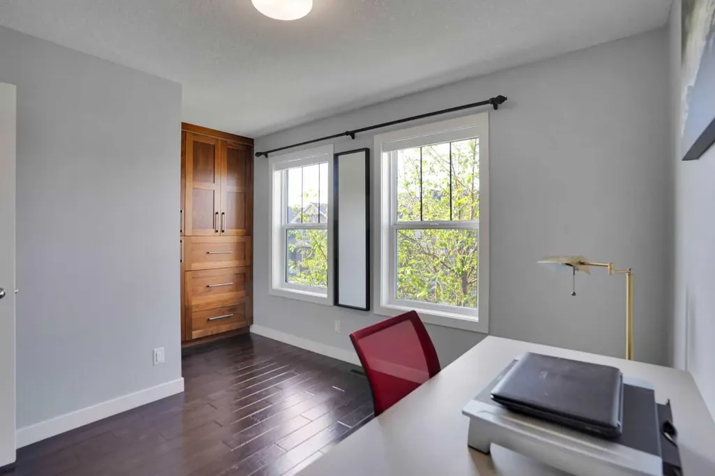145 Marquis Common SE Calgary AB T3M 1N7
