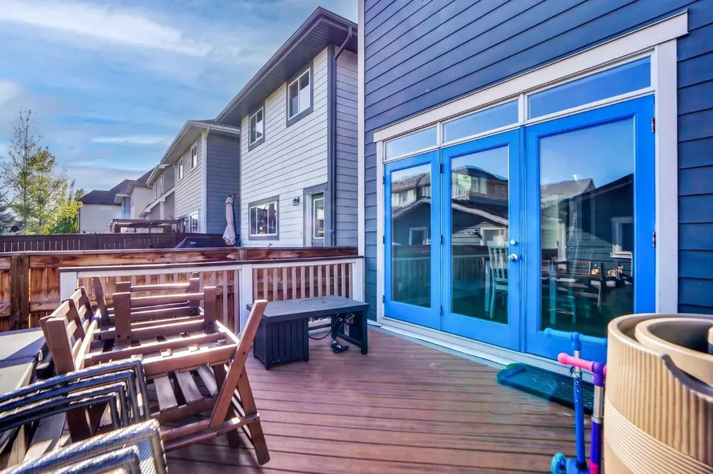 145 Marquis Common SE Calgary AB T3M 1N7