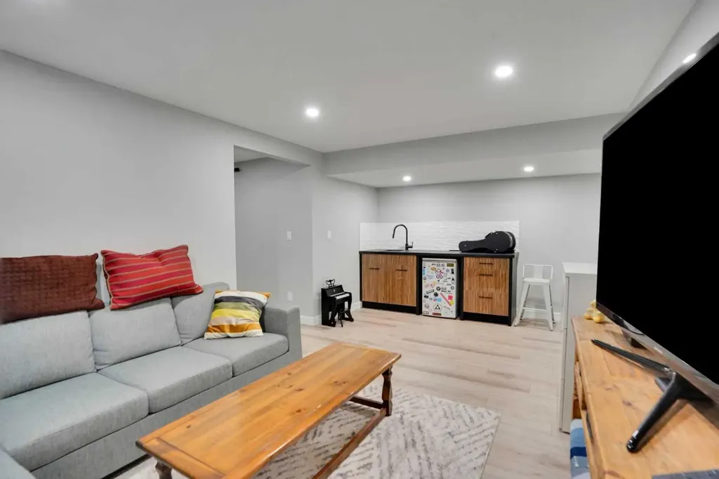 145 Marquis Common SE Calgary AB T3M 1N7