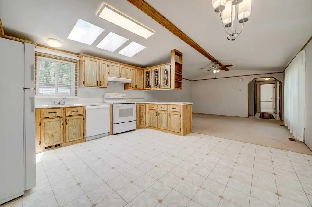 1229 Waterton Avenue Pincher Creek AB T0K 1W0