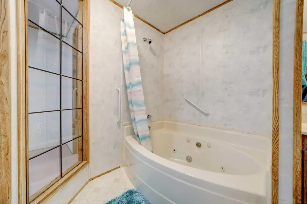 1229 Waterton Avenue Pincher Creek AB T0K 1W0