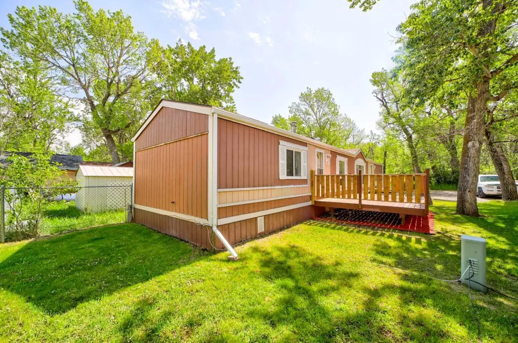 1229 Waterton Avenue Pincher Creek AB T0K 1W0