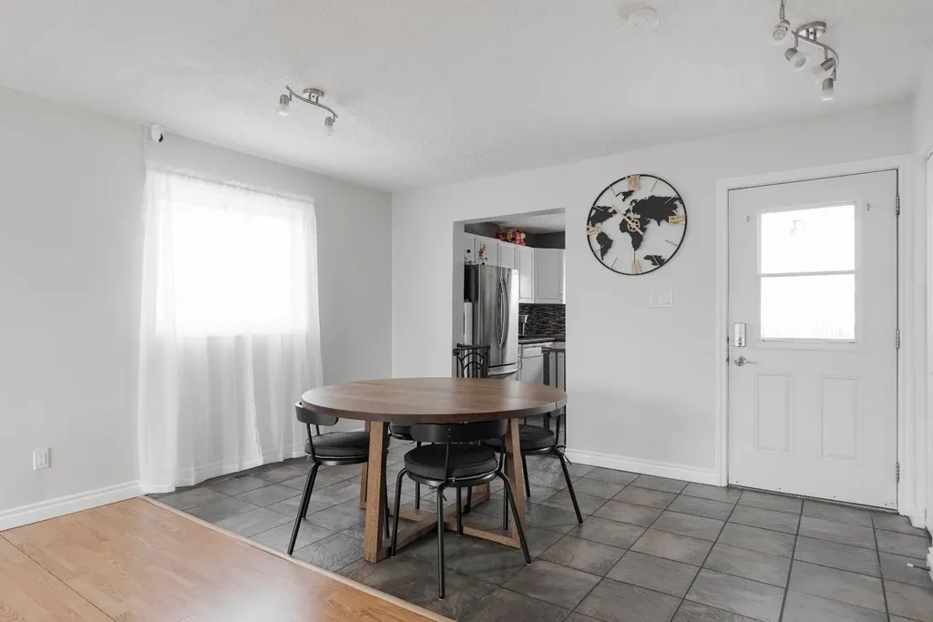 110 Parmenter Crescent Fort Mcmurray AB T9K1L8