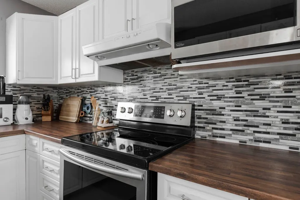 110 Parmenter Crescent Fort Mcmurray AB T9K1L8