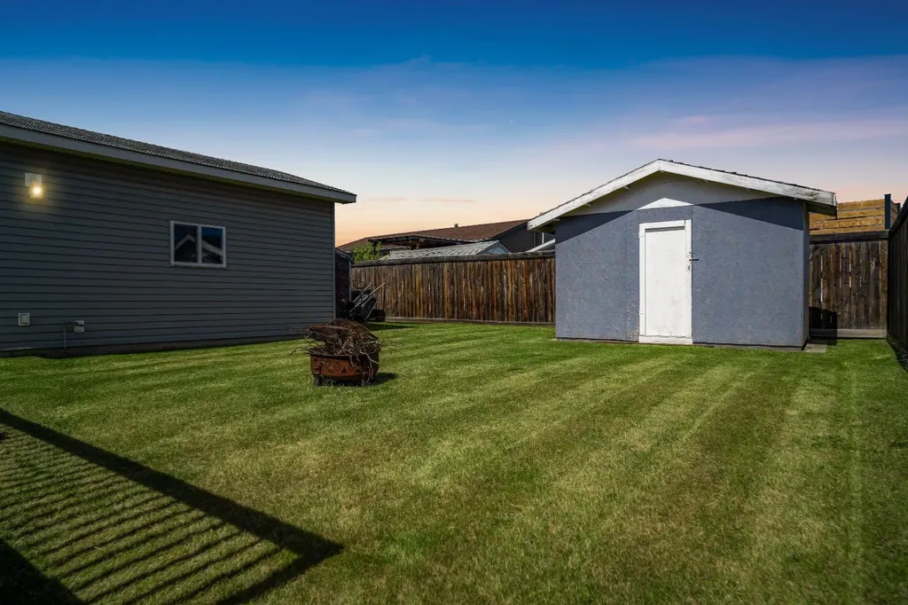 110 Parmenter Crescent Fort Mcmurray AB T9K1L8